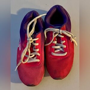 Kangaroos Sneakers - Youth Size 13